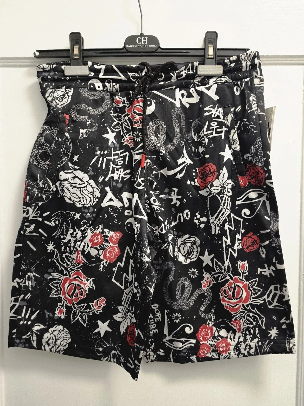 Black Graffiti Rose Print Shorts with Drawstring
